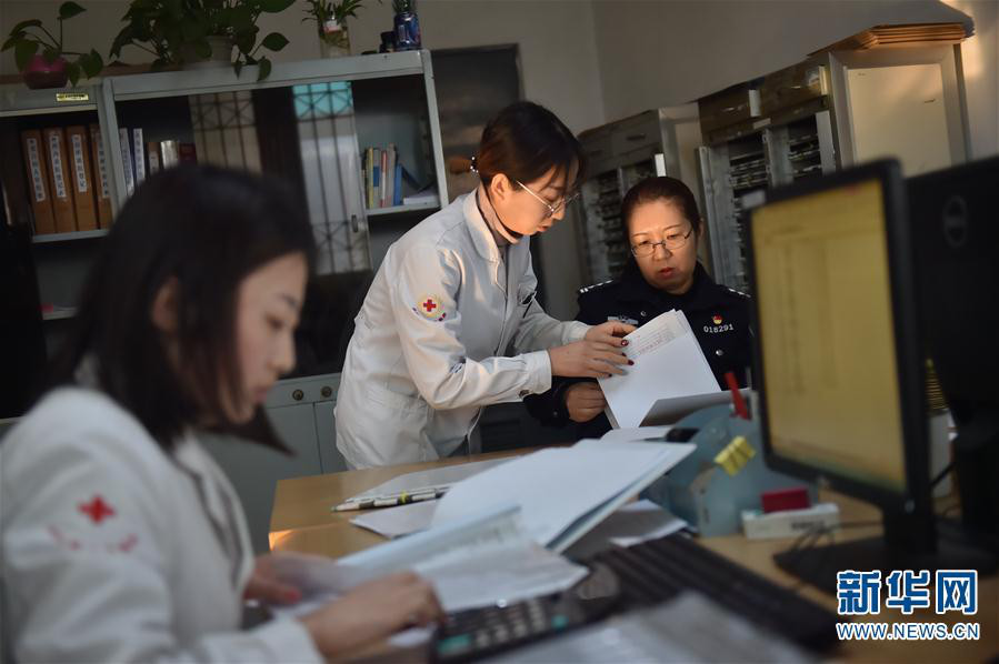 （新春走基层·图文互动）（3）高墙内的饺子餐和心灵宴——除夕夜探访北京市强制隔离戒毒所